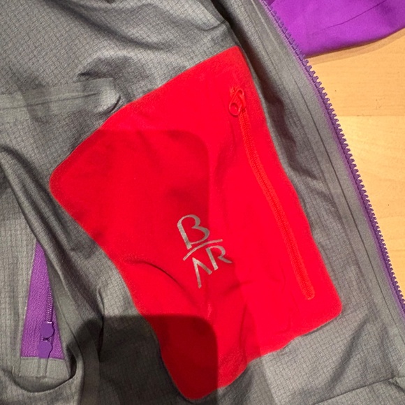 Arc'teryx women's beta AR - Picture 4 of 5